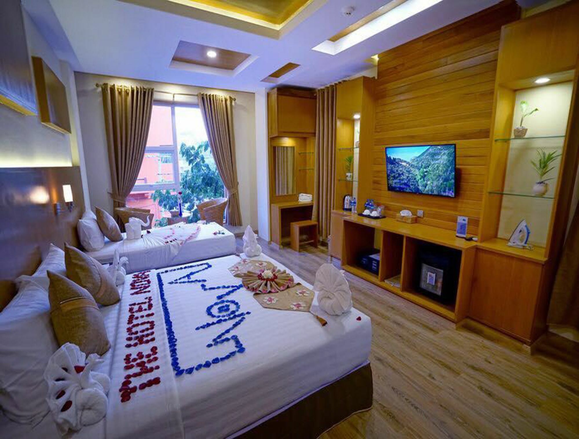 The Hotel Nova Mandalay Exterior foto